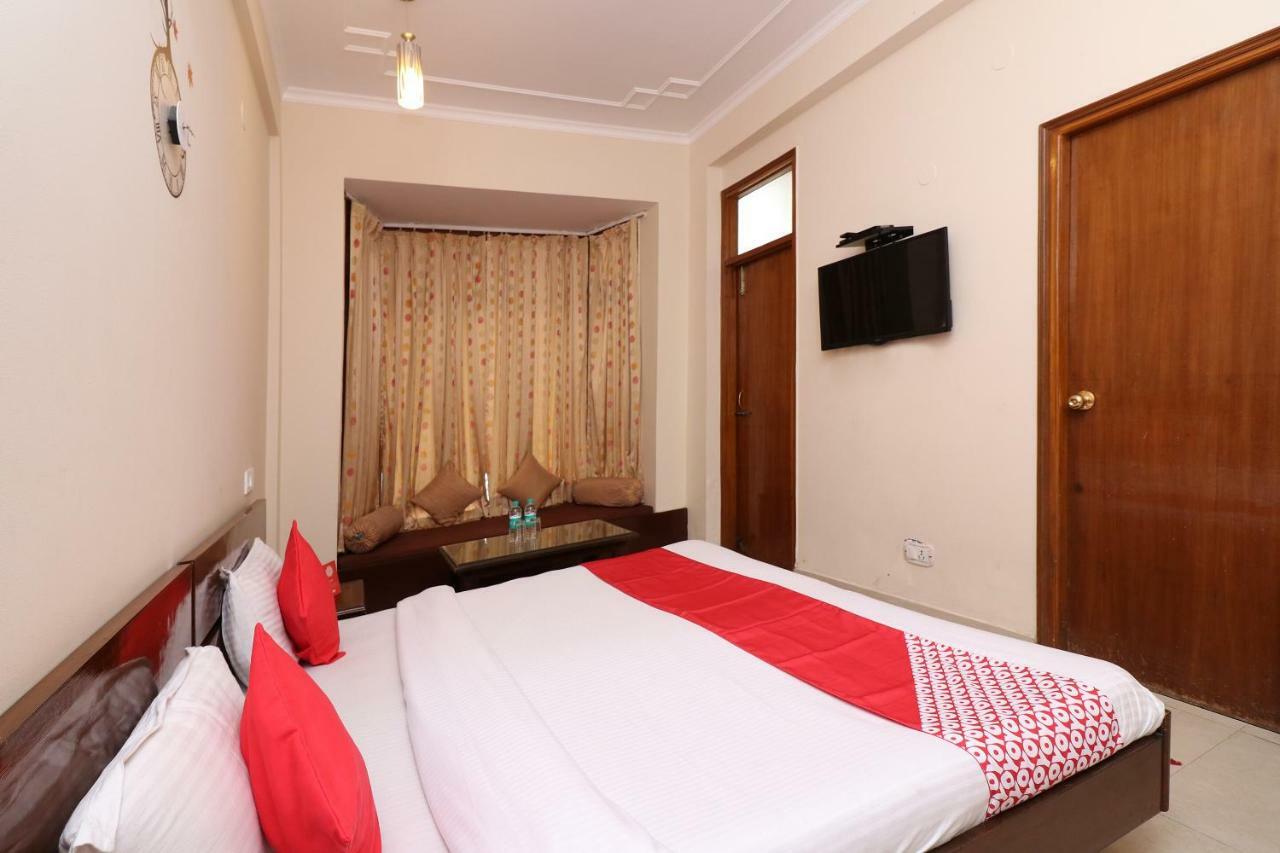 Oyo 19024 Majestic Oak Bush Hotel Mussoorie Kültér fotó